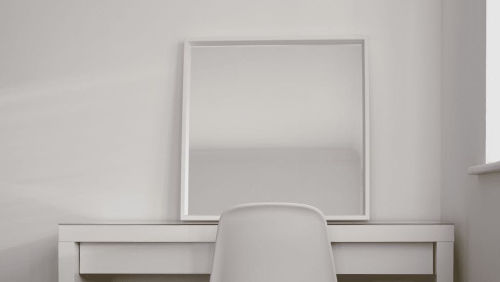 Comment Décoller Un Miroir Mural : 2 Méthodes Simples